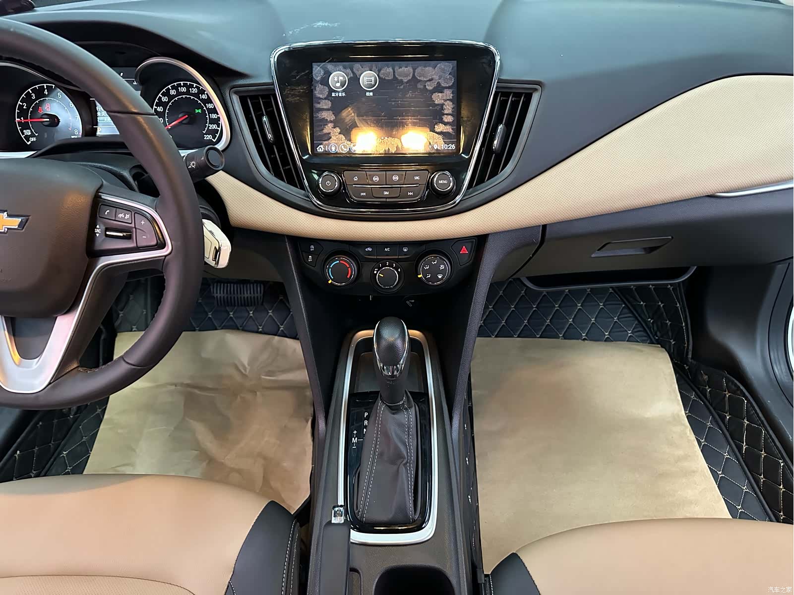 Chevrolet 320, 2021 13