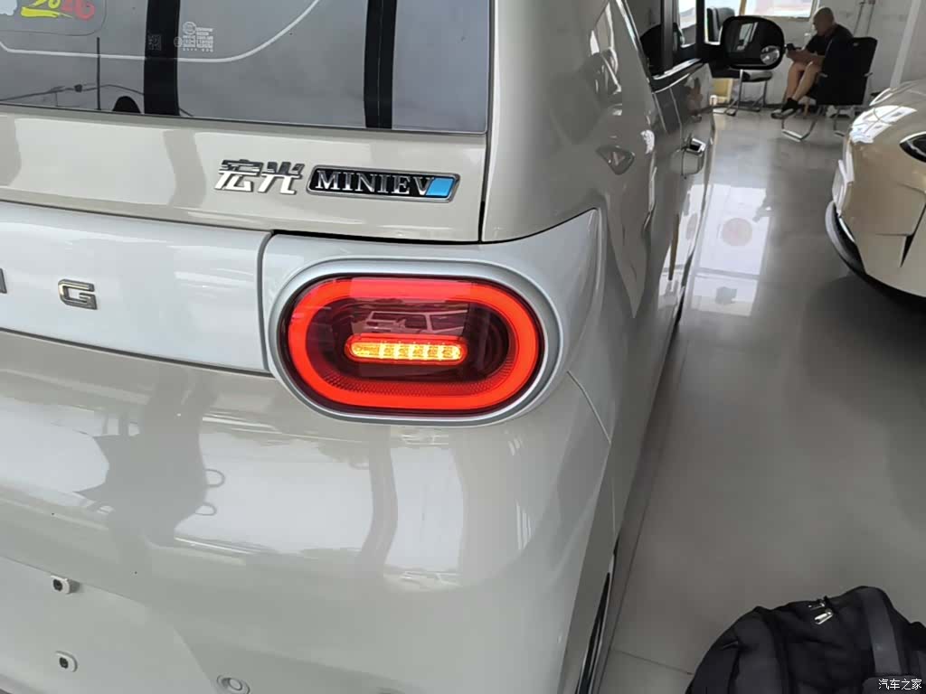 Wuling MINIEV, 2024 8