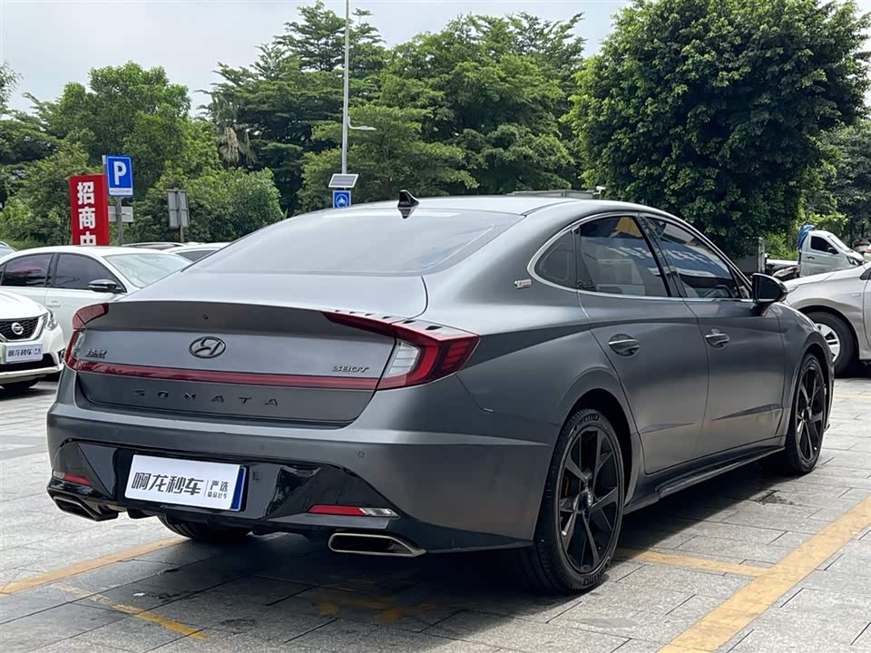 Hyundai Sonata