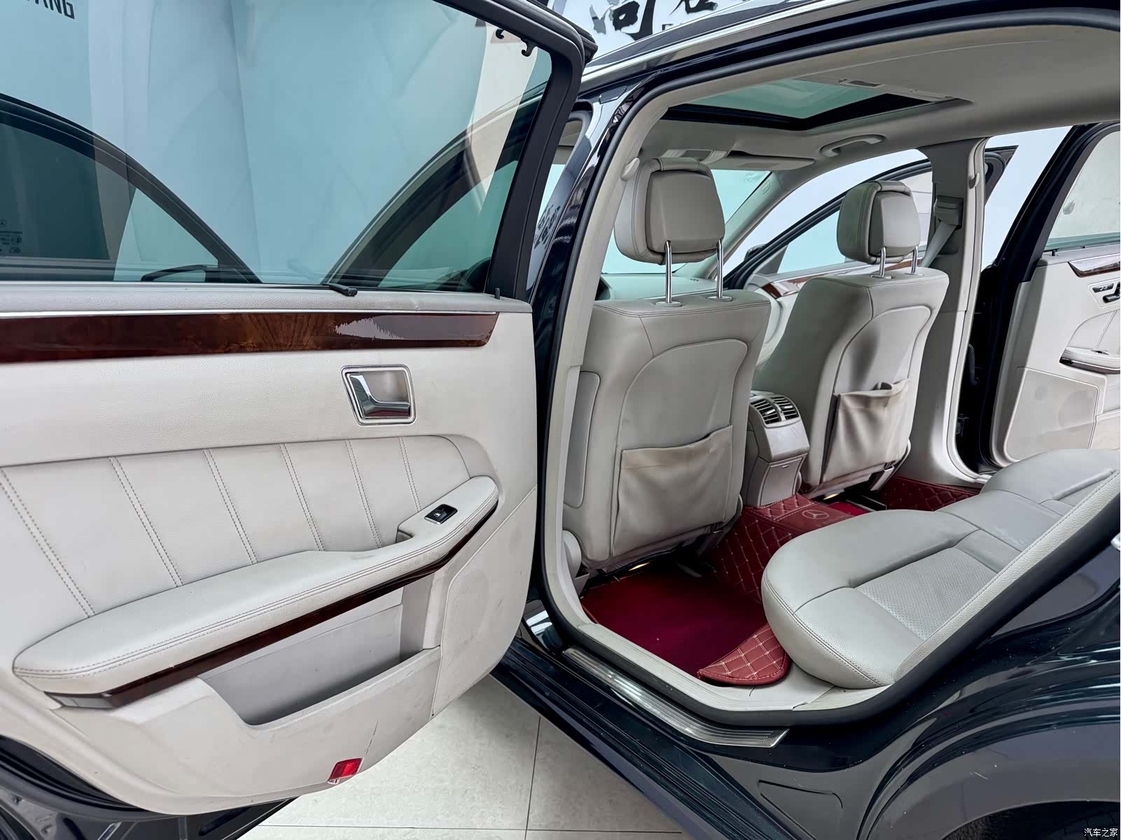 Mercedes-Benz E-Class, 2011 10