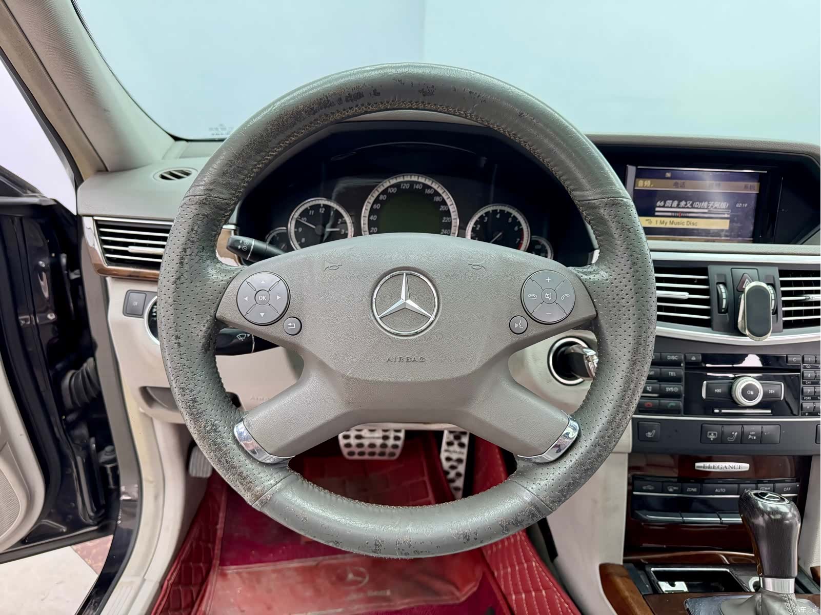Mercedes-Benz E-Class, 2011 16