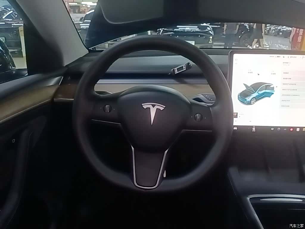Tesla Model Y, 2021 11