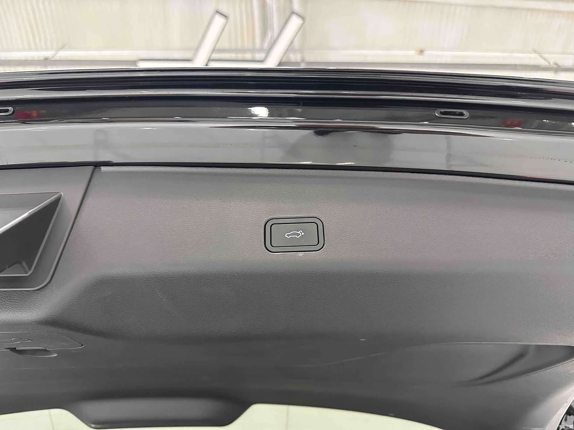 Geely Xingyue L, 2025 13