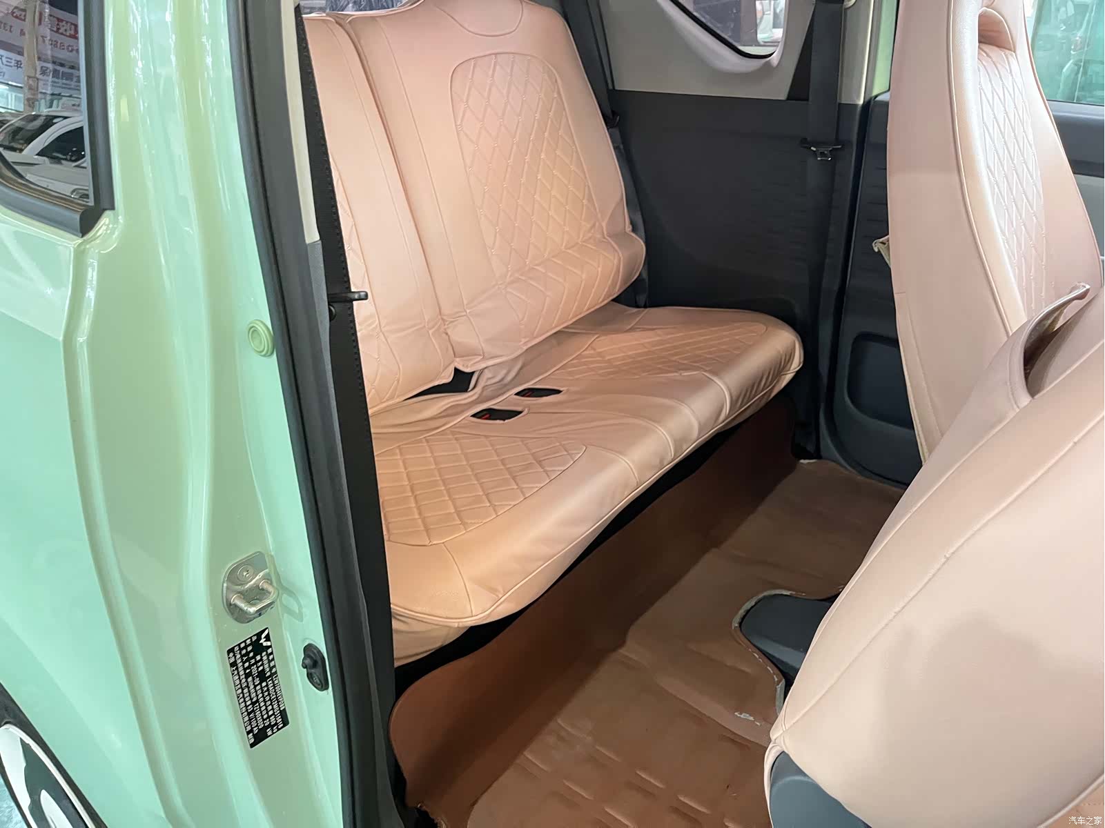 Wuling MINIEV, 2021 11