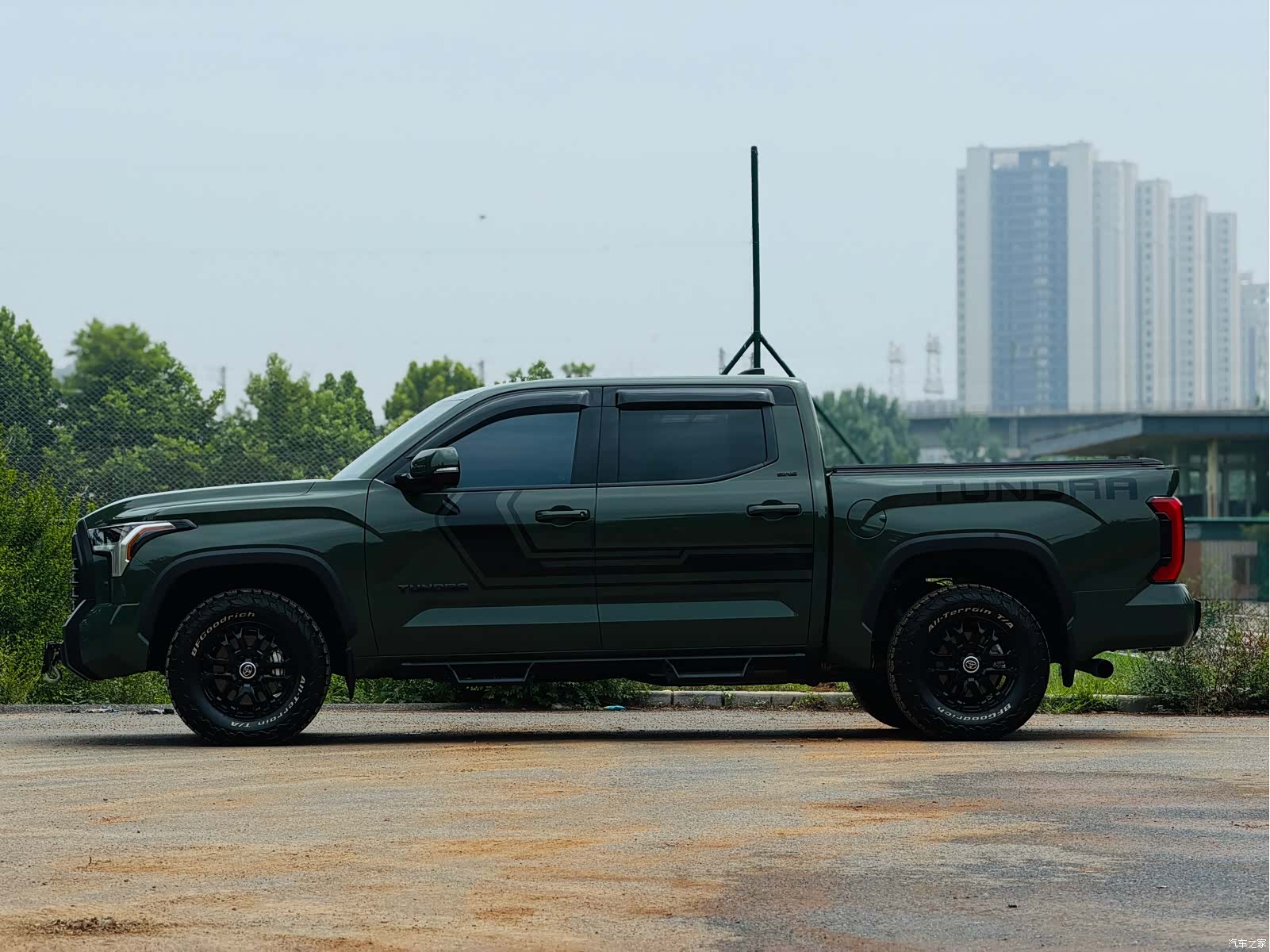 Toyota Tundra, 2023 все фото
