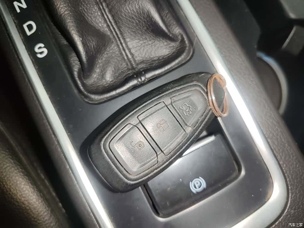 Ford Kuga, 2018 9