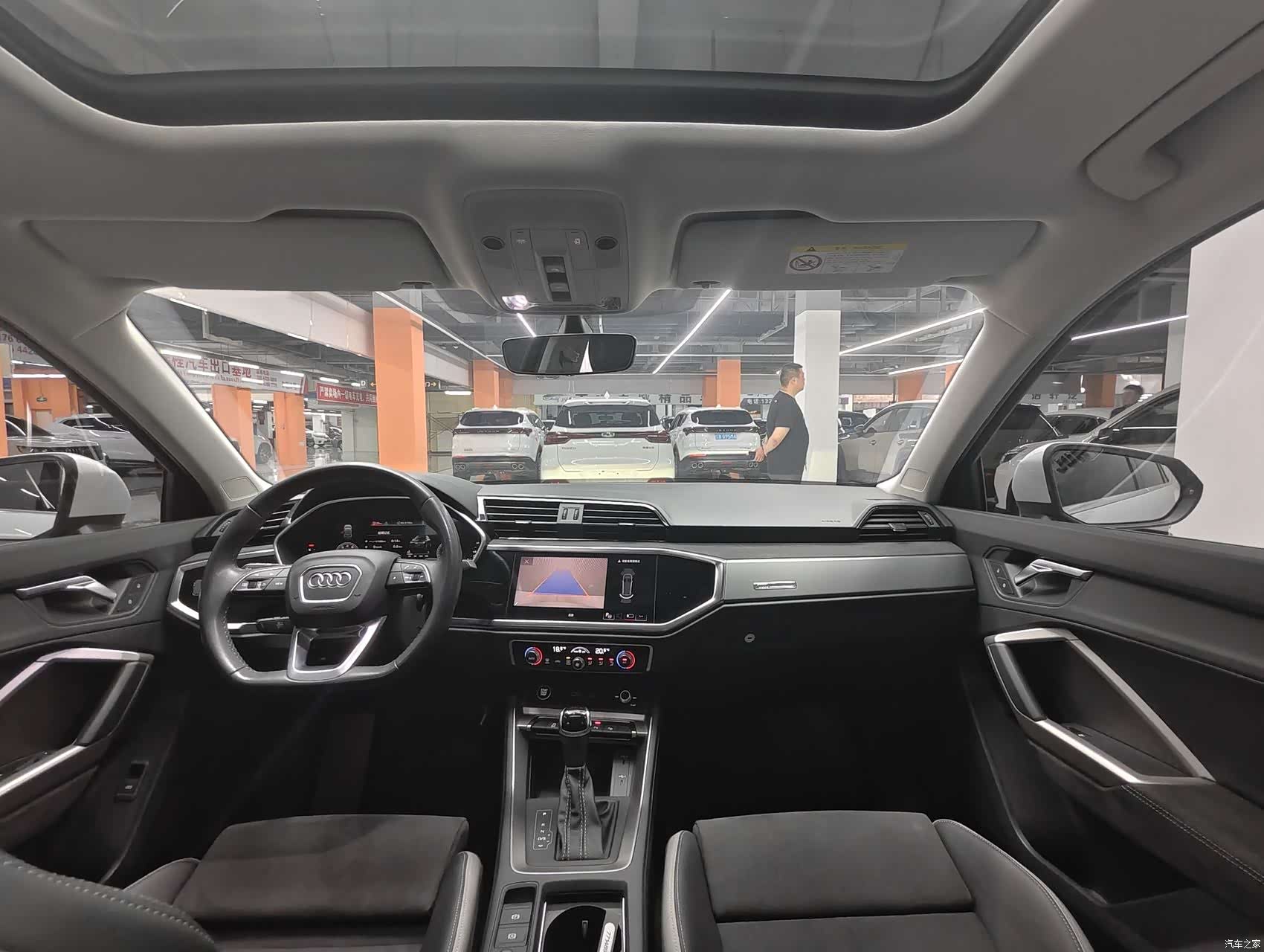 Audi Q3, 2022 8