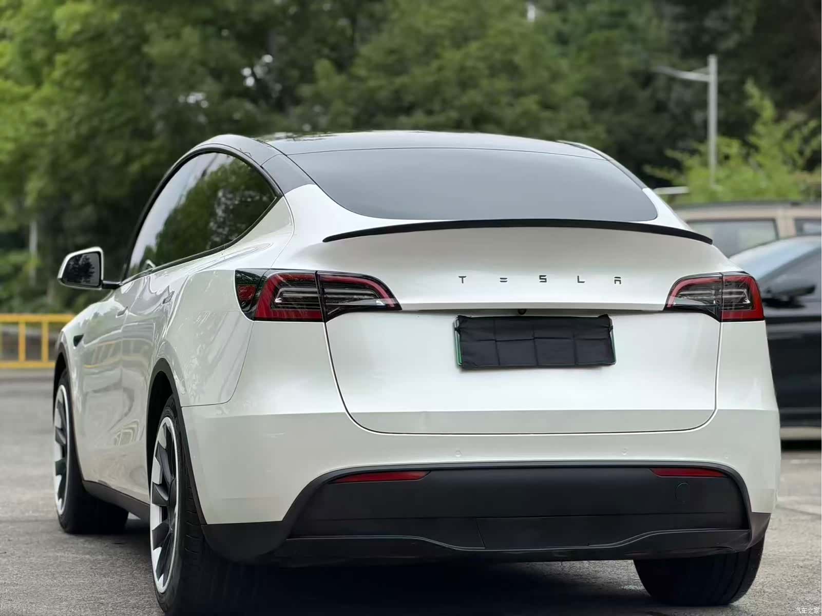 Tesla Model Y, 2022 7