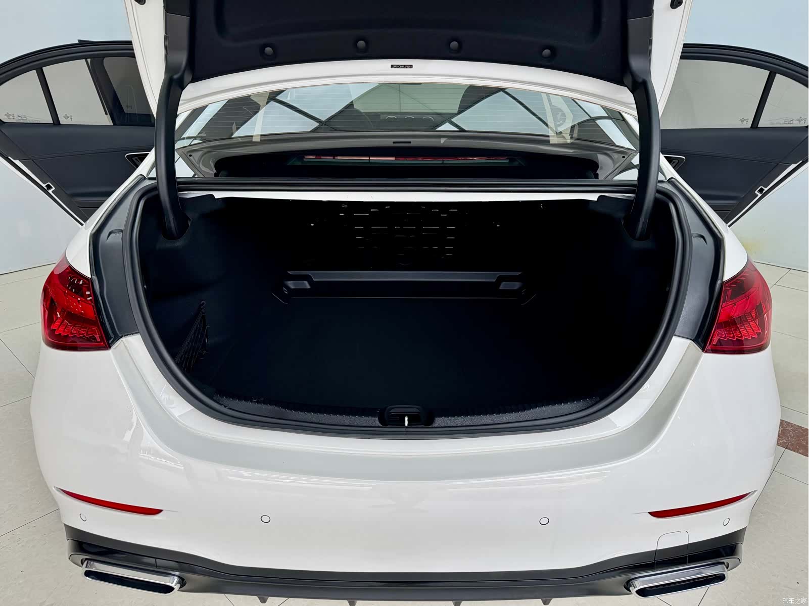 Mercedes-Benz C-Class, 2023 22