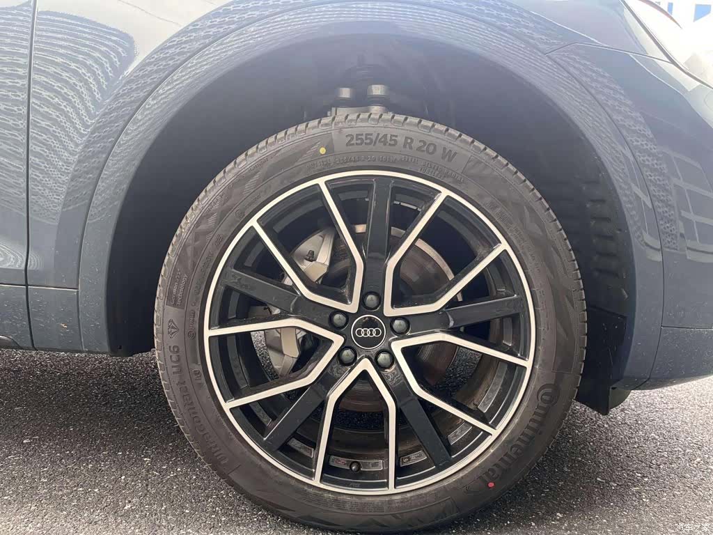 Audi Q5L, 2026 13