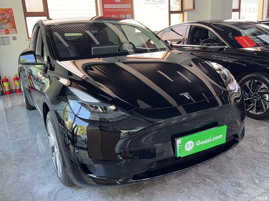 Tesla Model Y, 2023 6