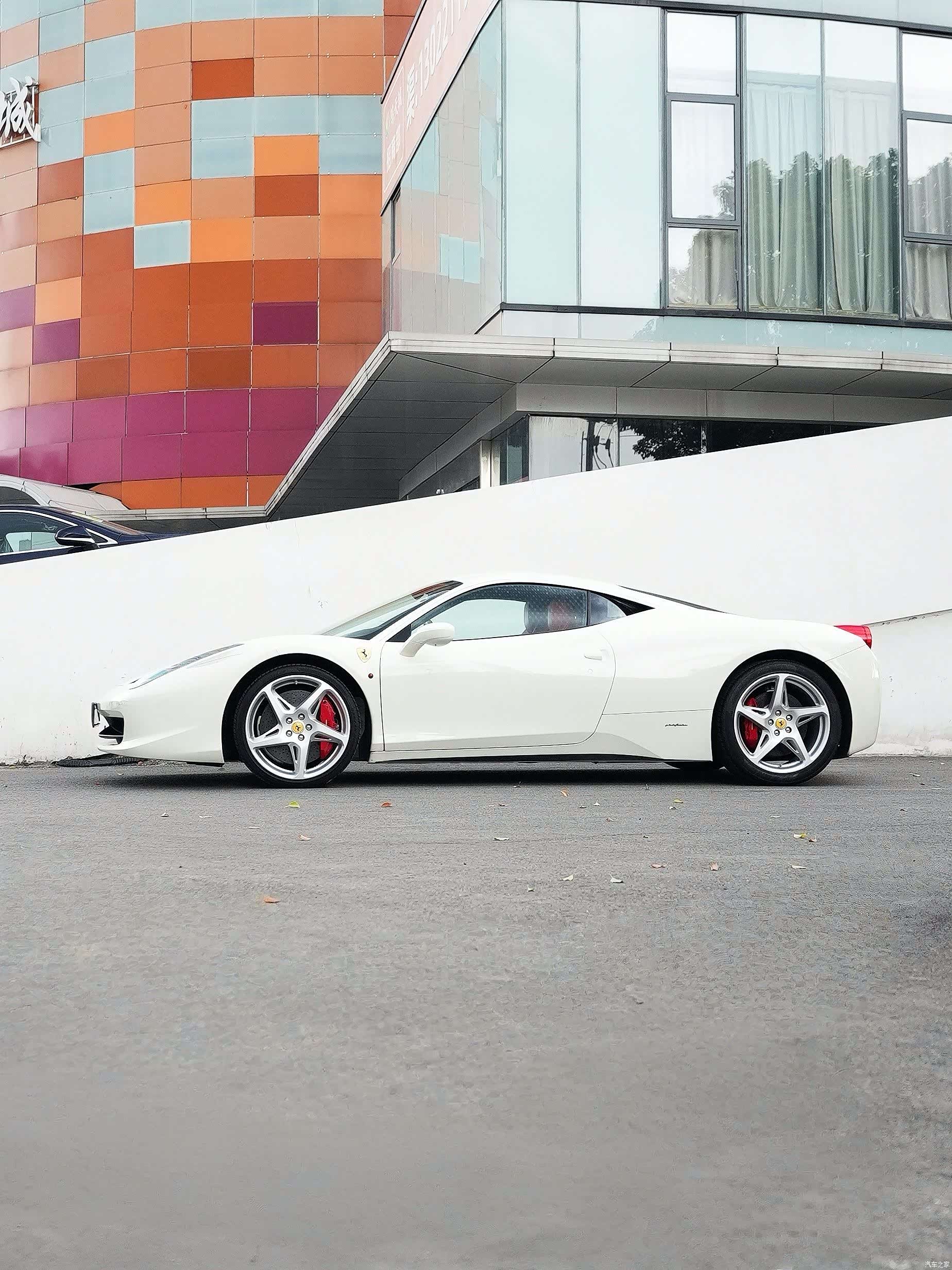 Ferrari 458, 2014 11