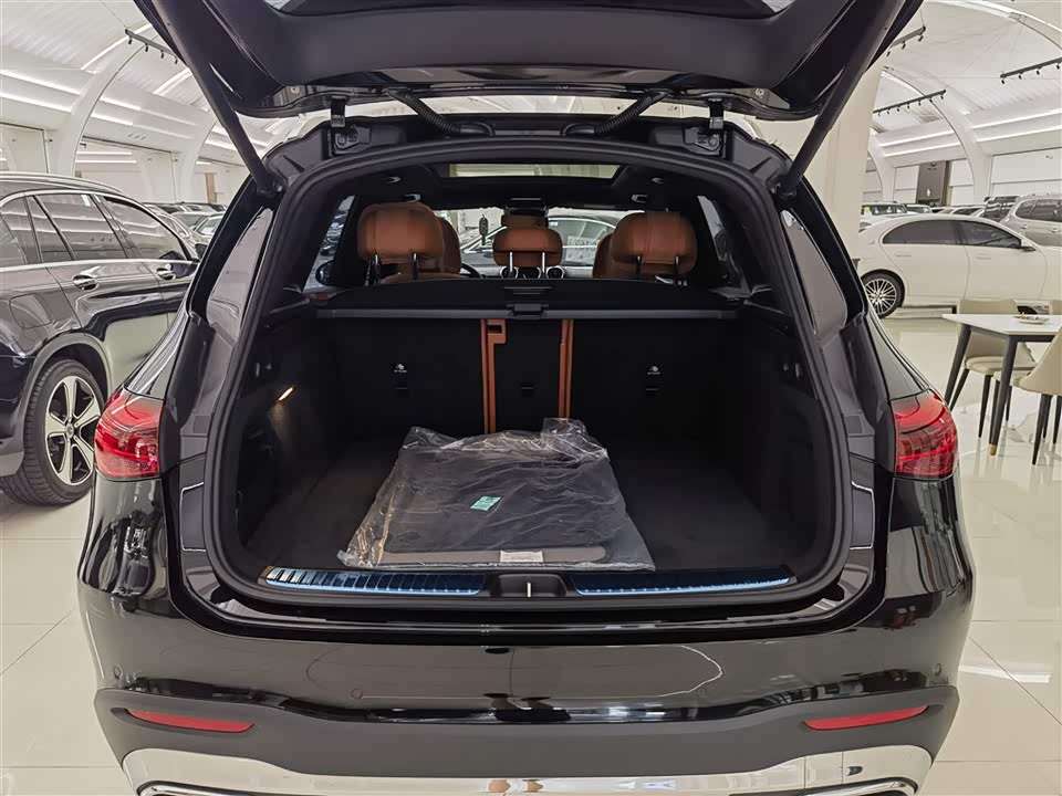Mercedes-Benz GLC Mercedes-Benz GLC