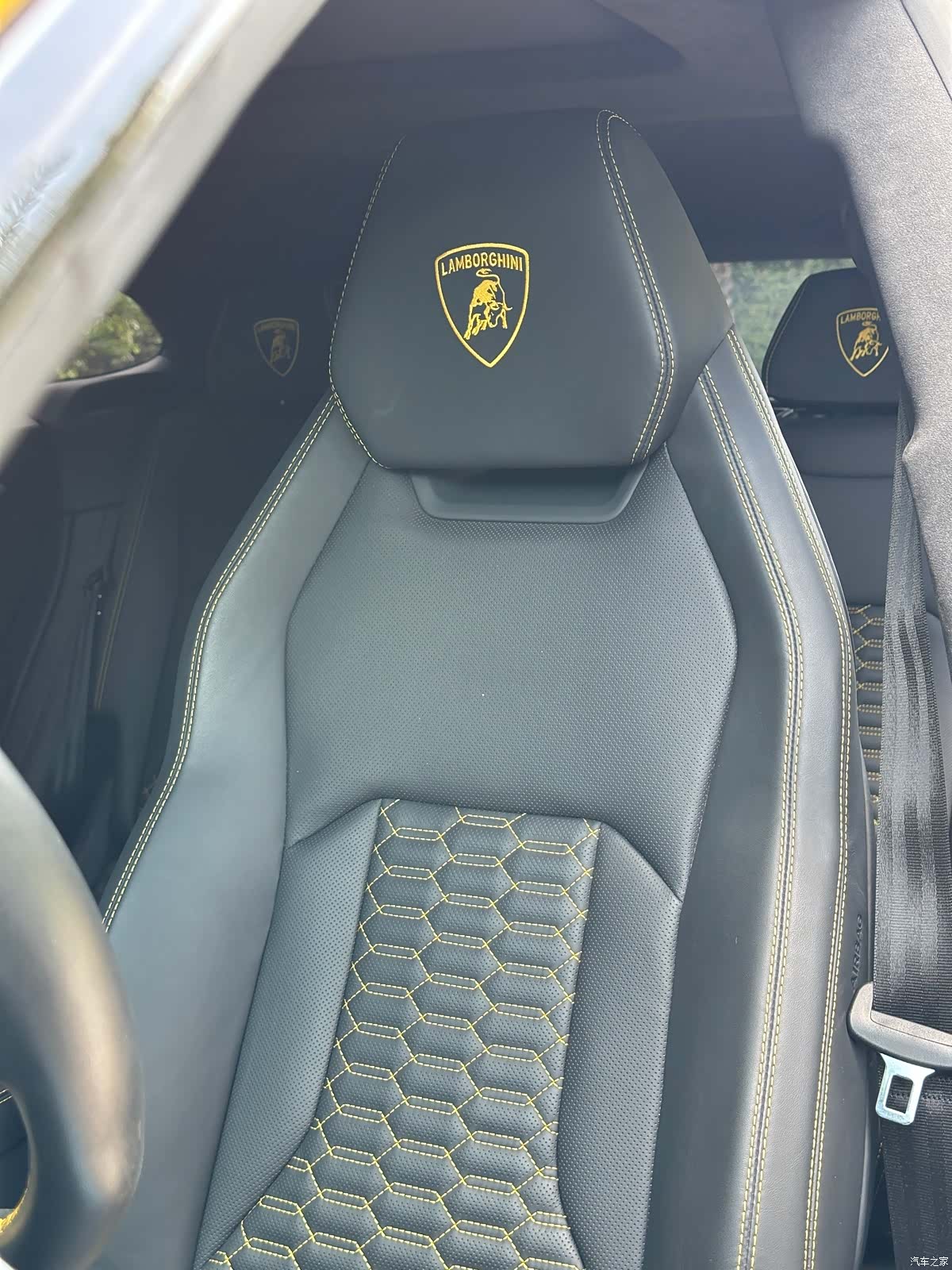 Lamborghini Urus, 2022 7