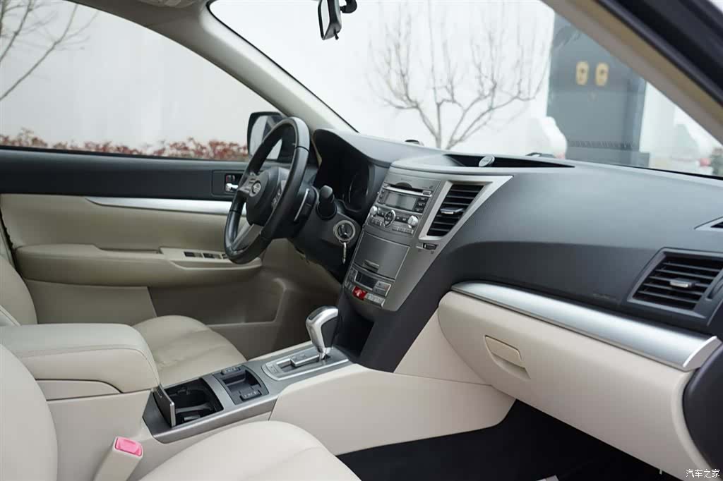 Subaru Legacy, 2011 22