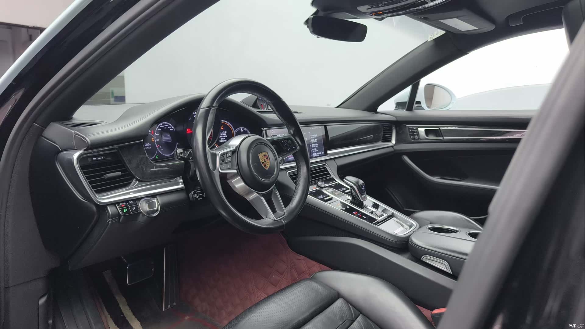 Porsche Panamera, 2018 11