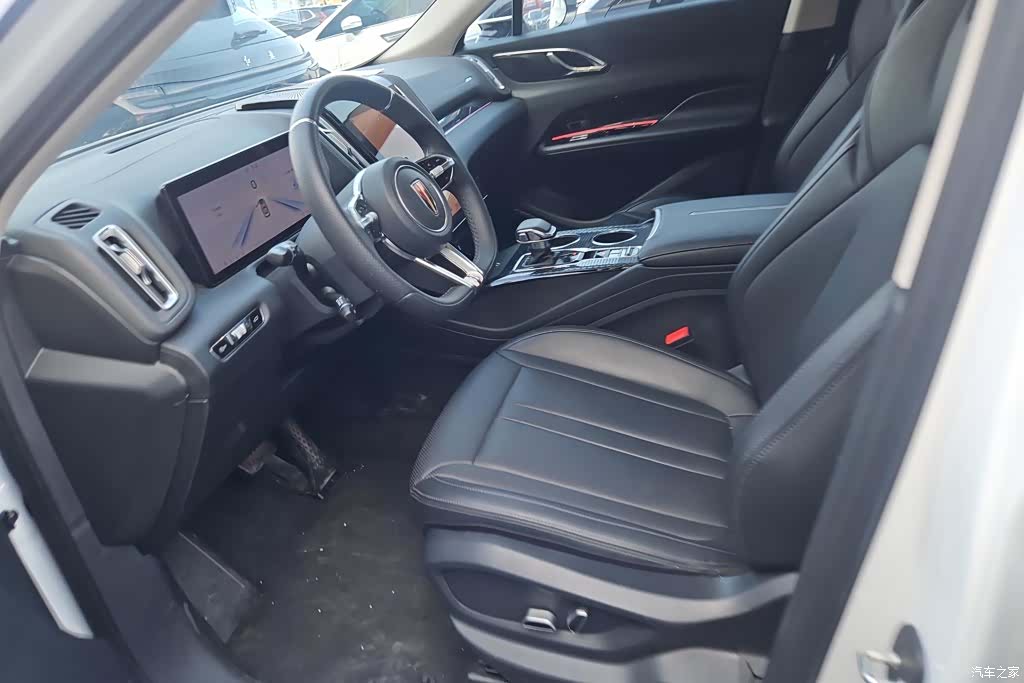 Hongqi HS3, 2024 9