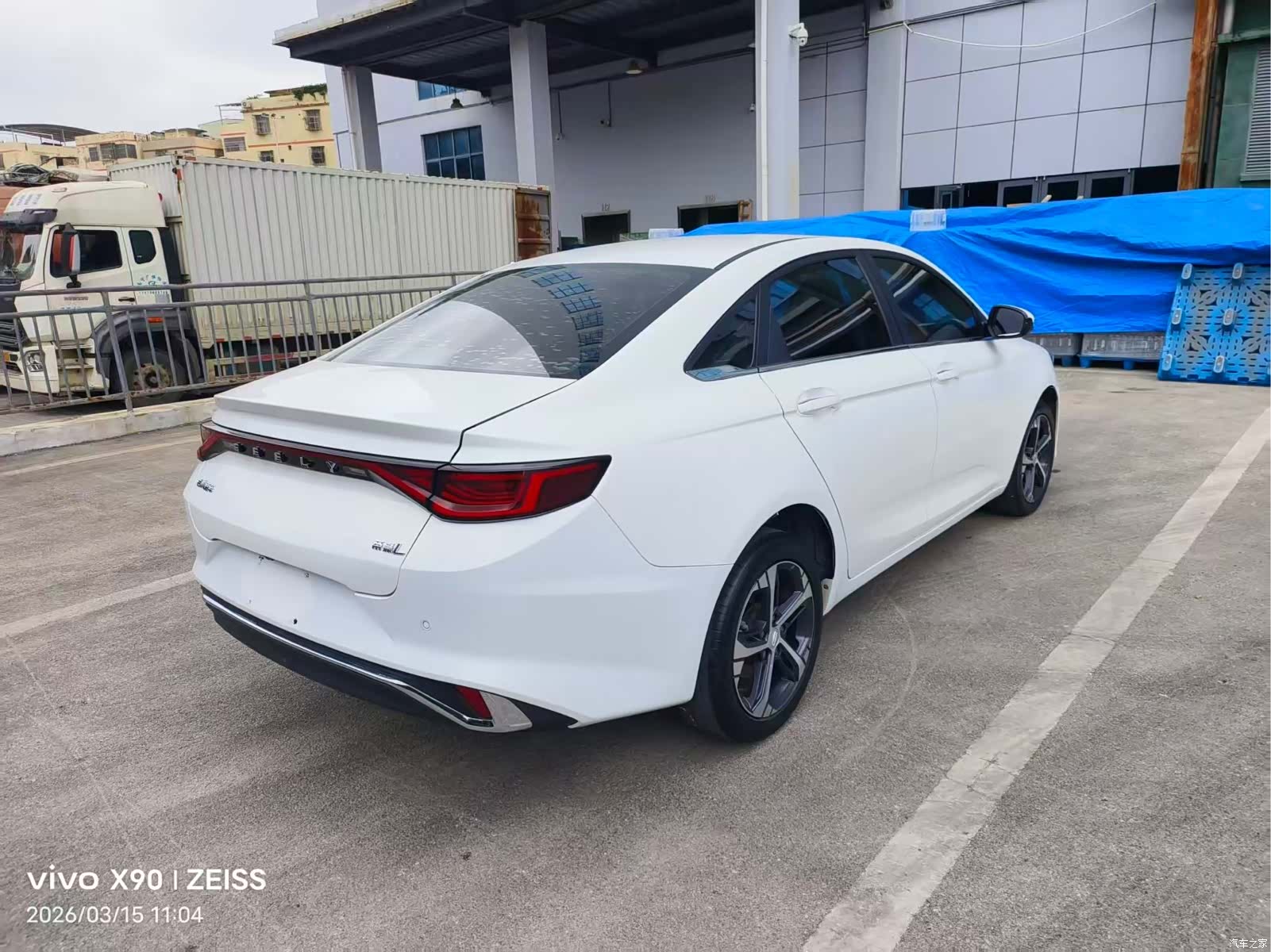 Geely Emgrand, 2022 9