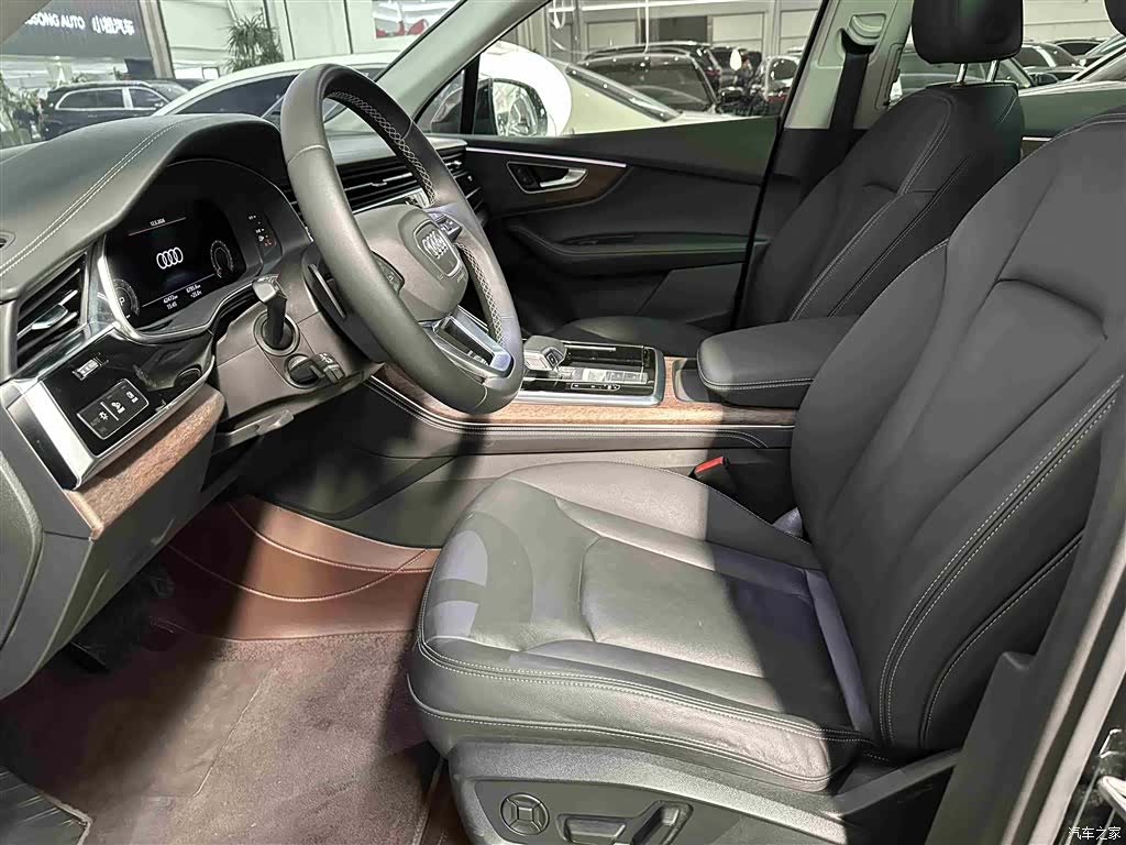 Audi Q7, 2024 15