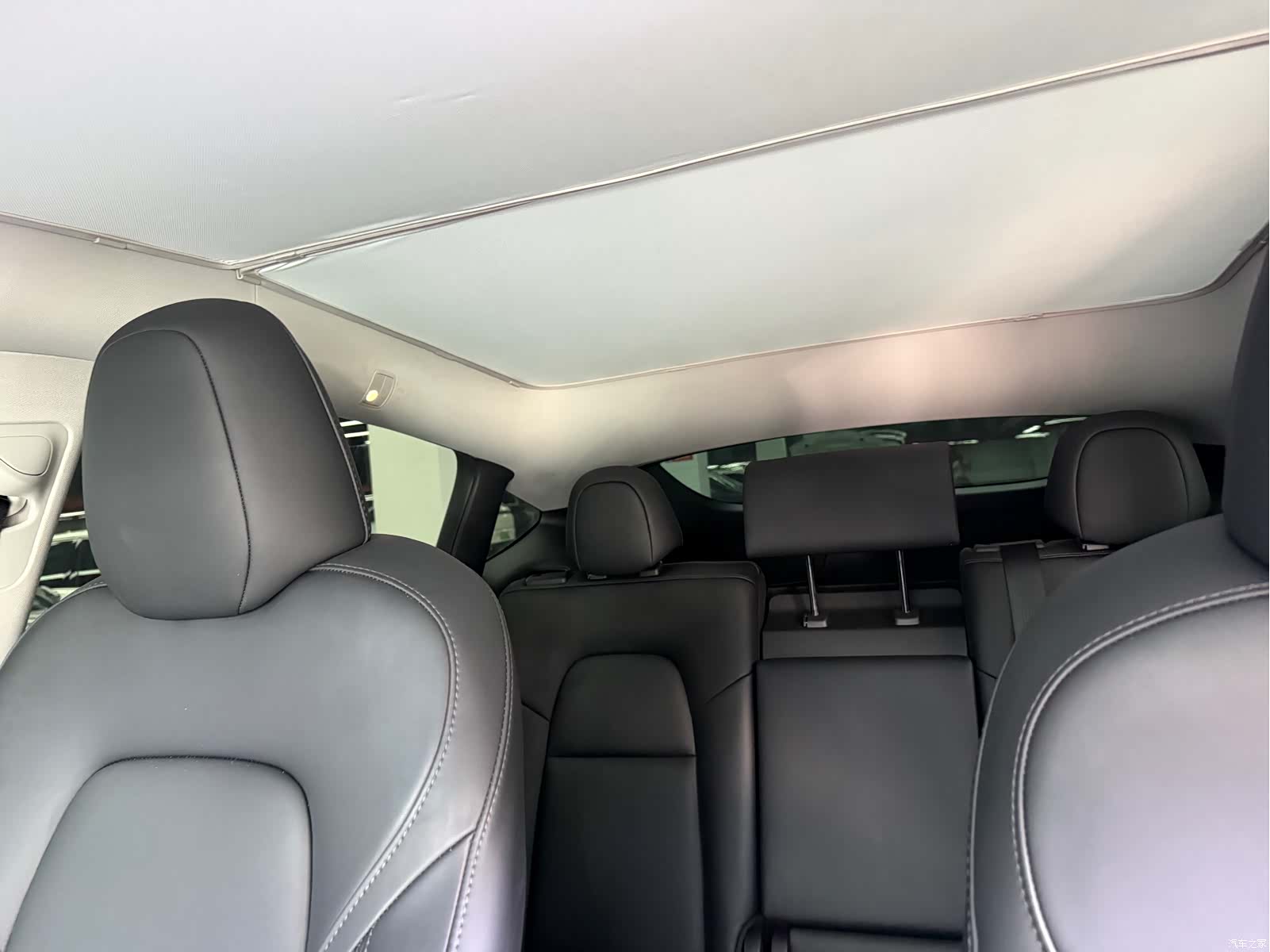 Tesla Model Y, 2022 12