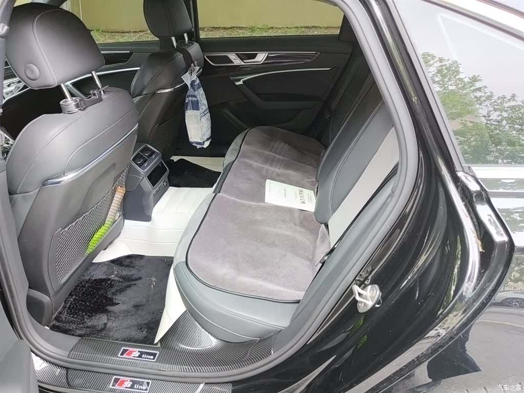 Audi A6L, 2023 15