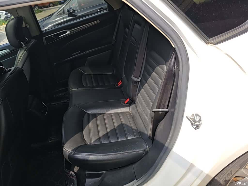 Ford Mondeo, 2017 17