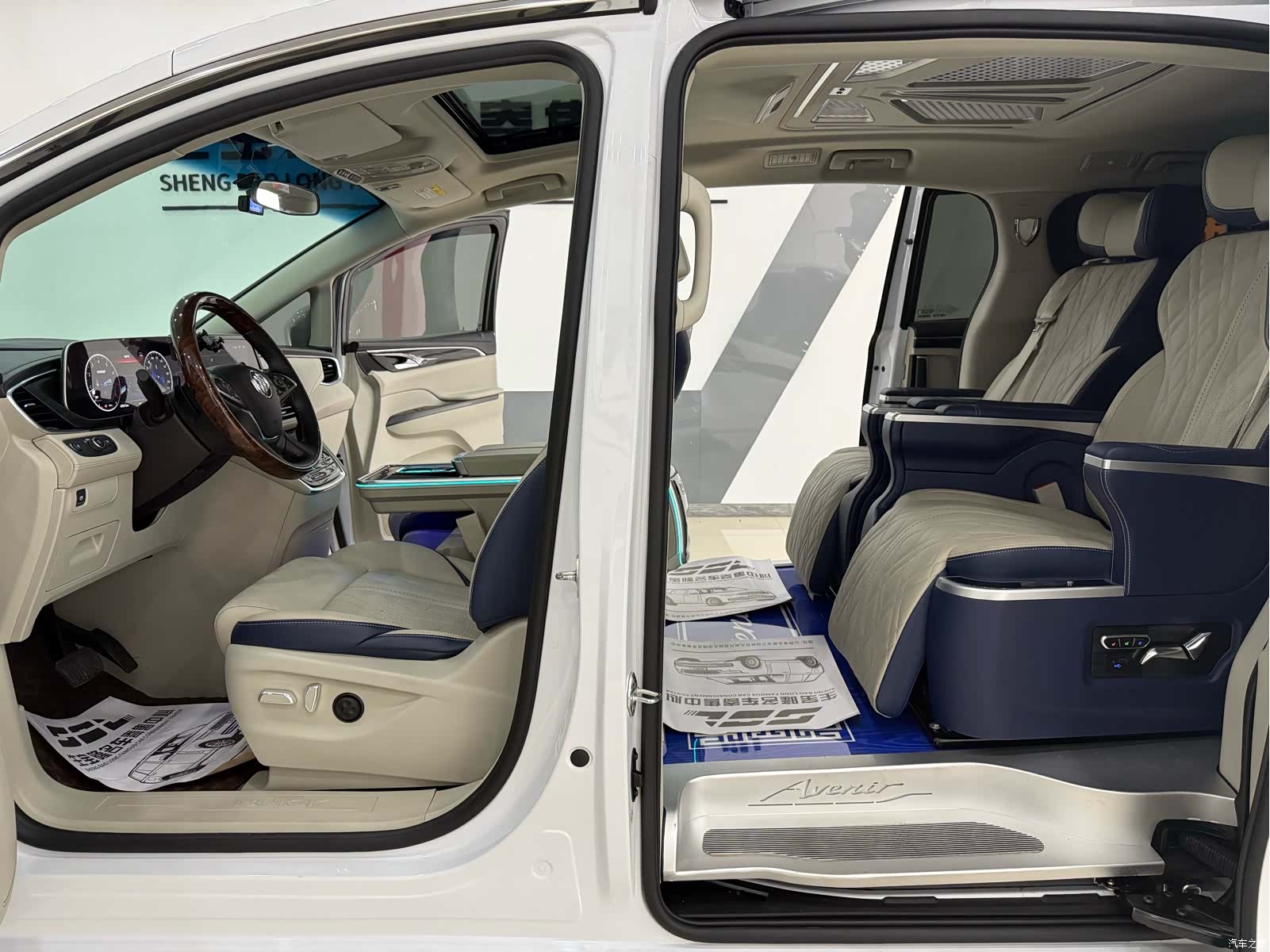 Buick GL8, 2022 23