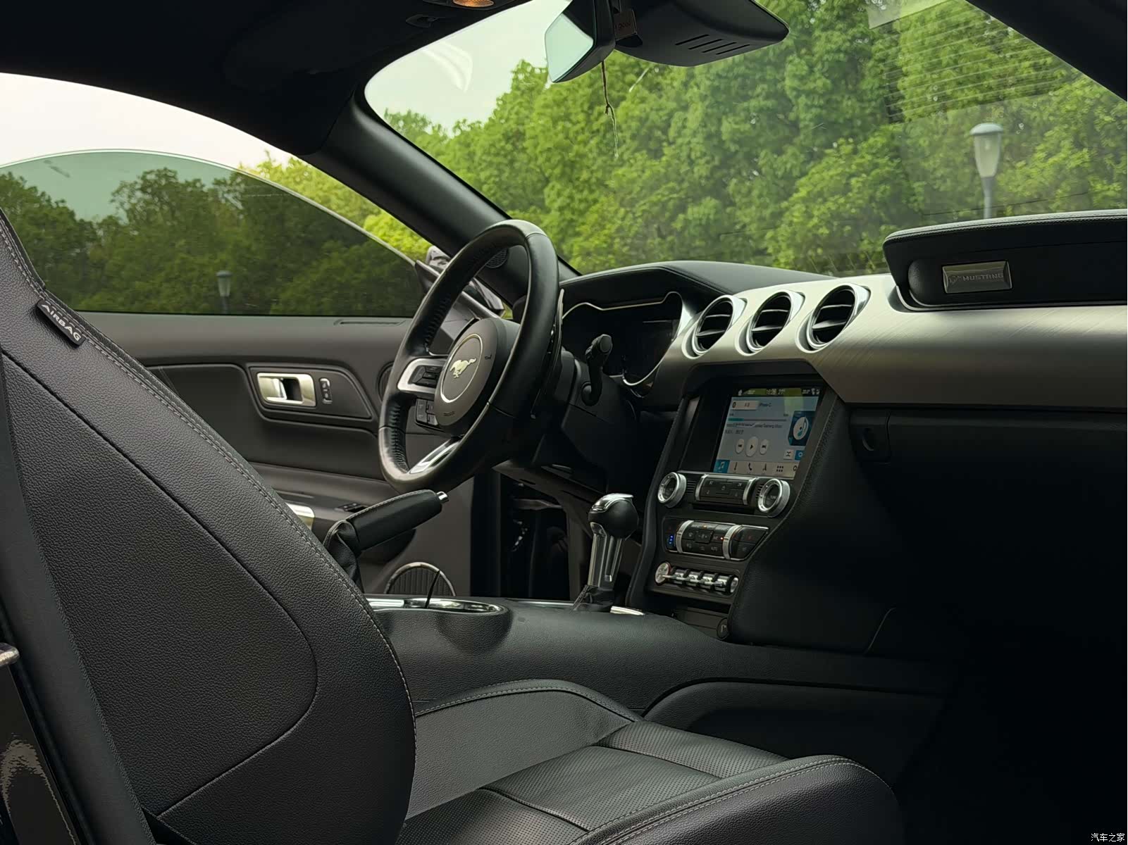 Ford Mustang, 2020 6