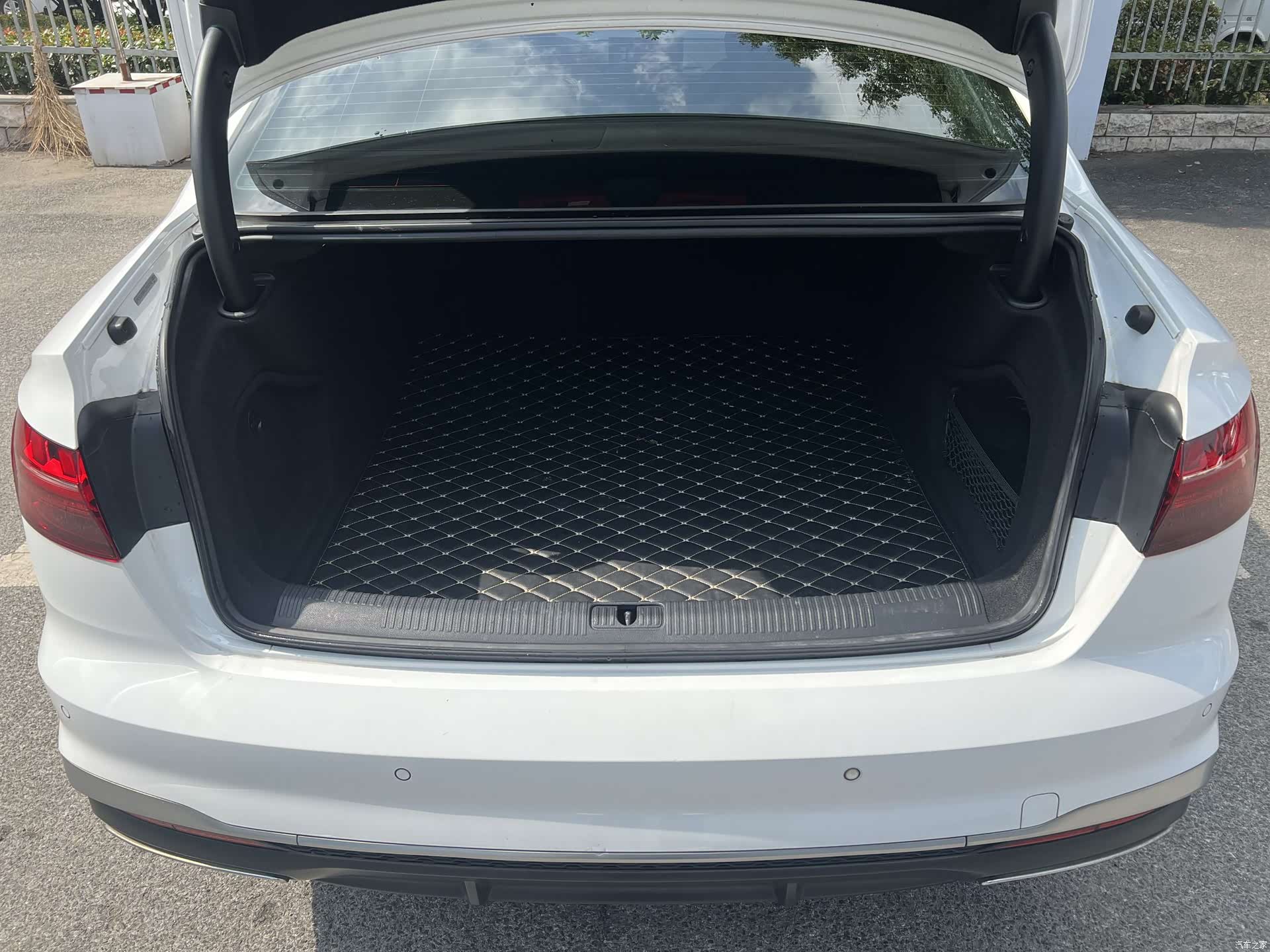 Audi A4L, 2020 8