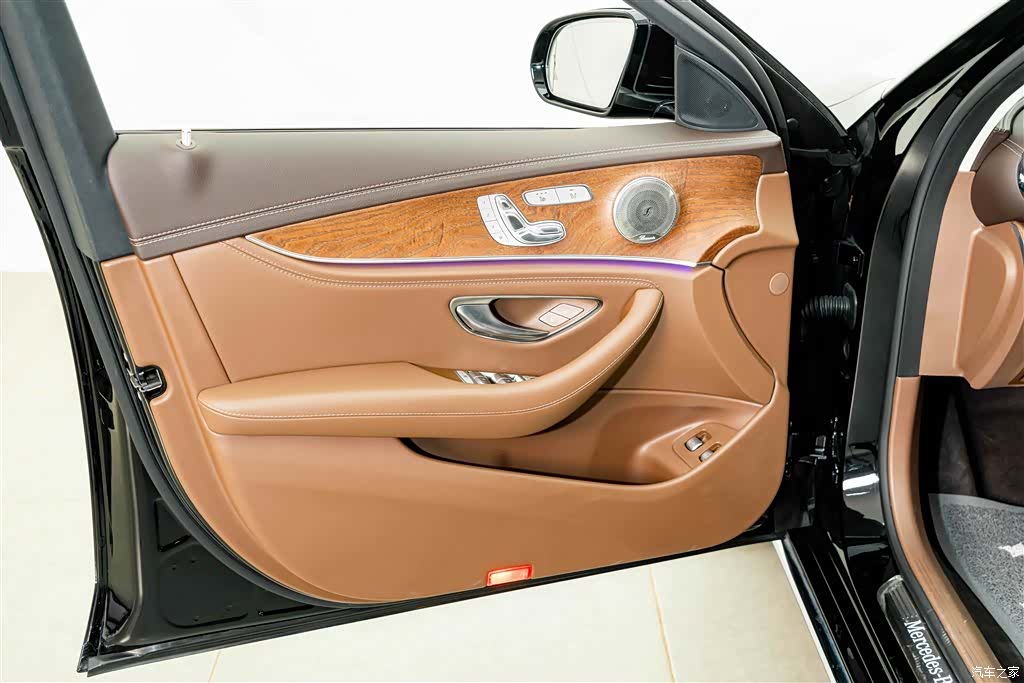 Mercedes-Benz E-Class, 2021 17