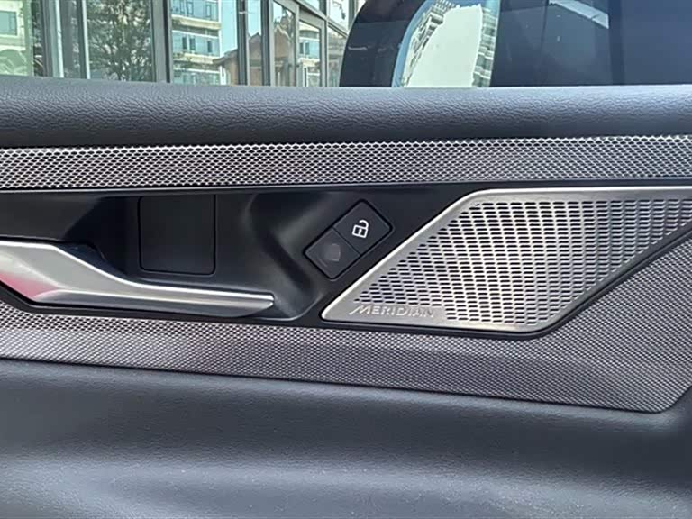 Jaguar XEL