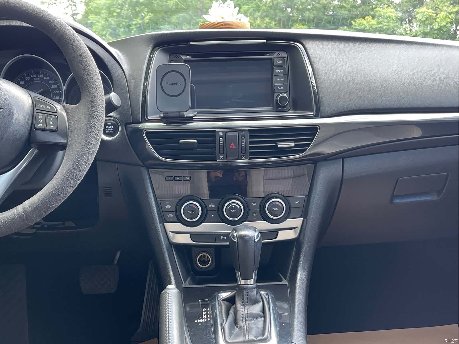 Mazda Atenza, 2014 14