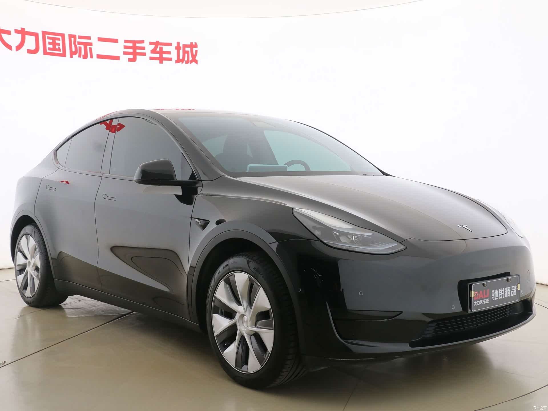 Tesla Model Y, 2023 3