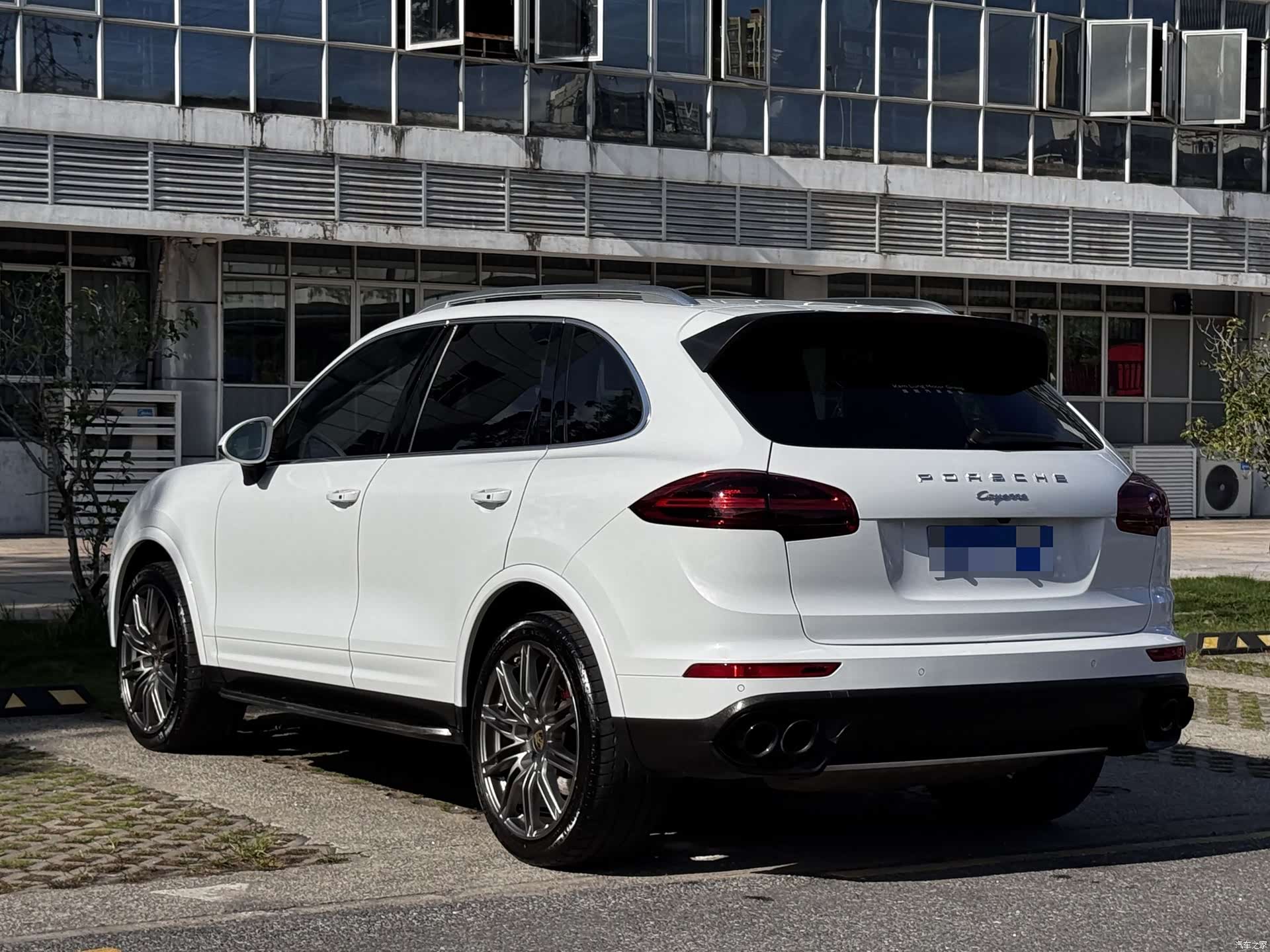 Porsche Cayenne, 2016 7