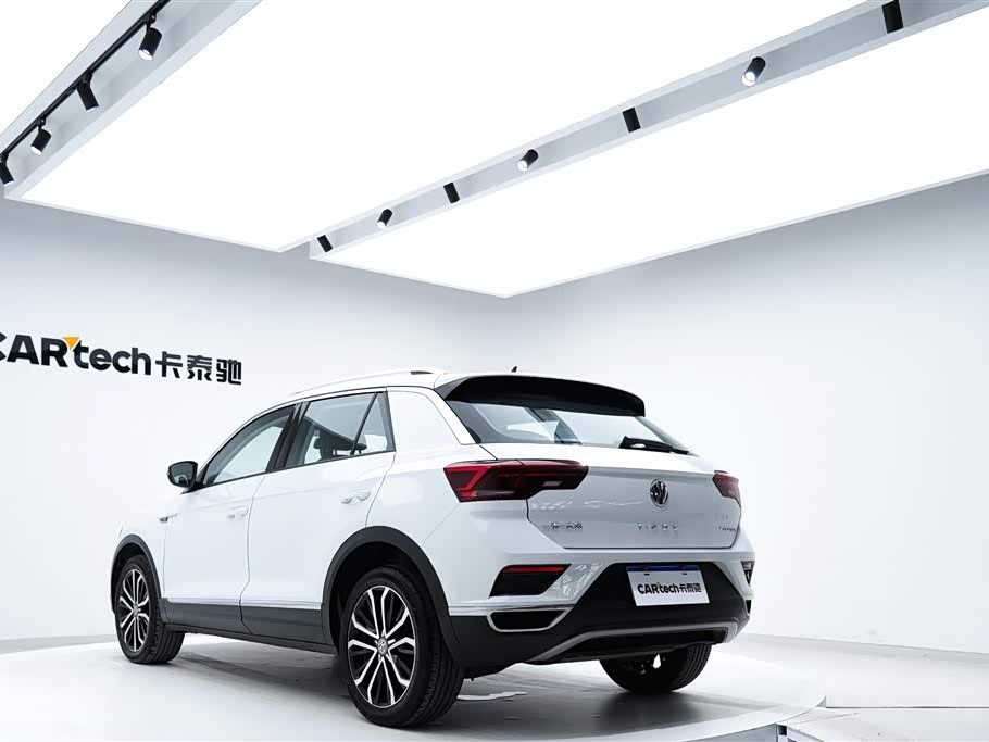 Volkswagen T-ROC exploring Songs