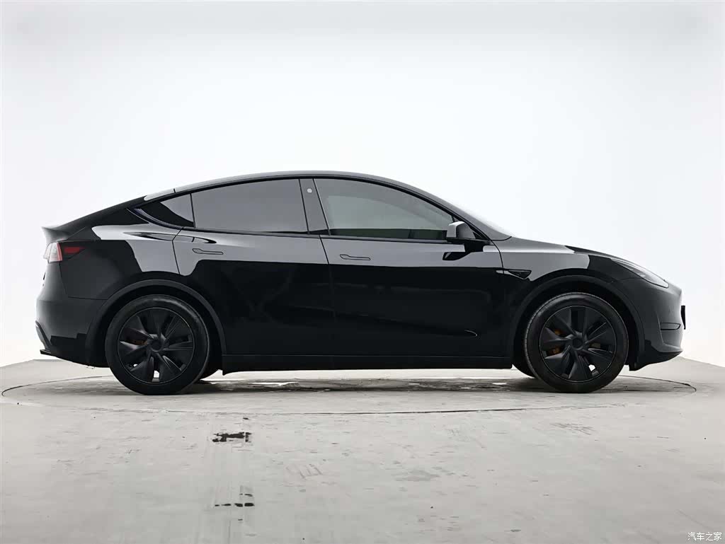 Tesla Model Y, 2023 6