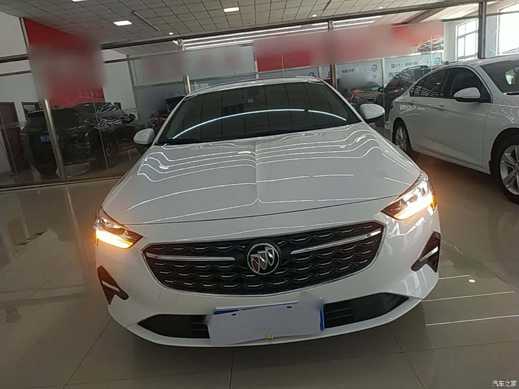 Buick Regal, 2022 3