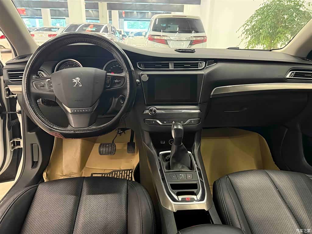 Peugeot 408, 2016 8