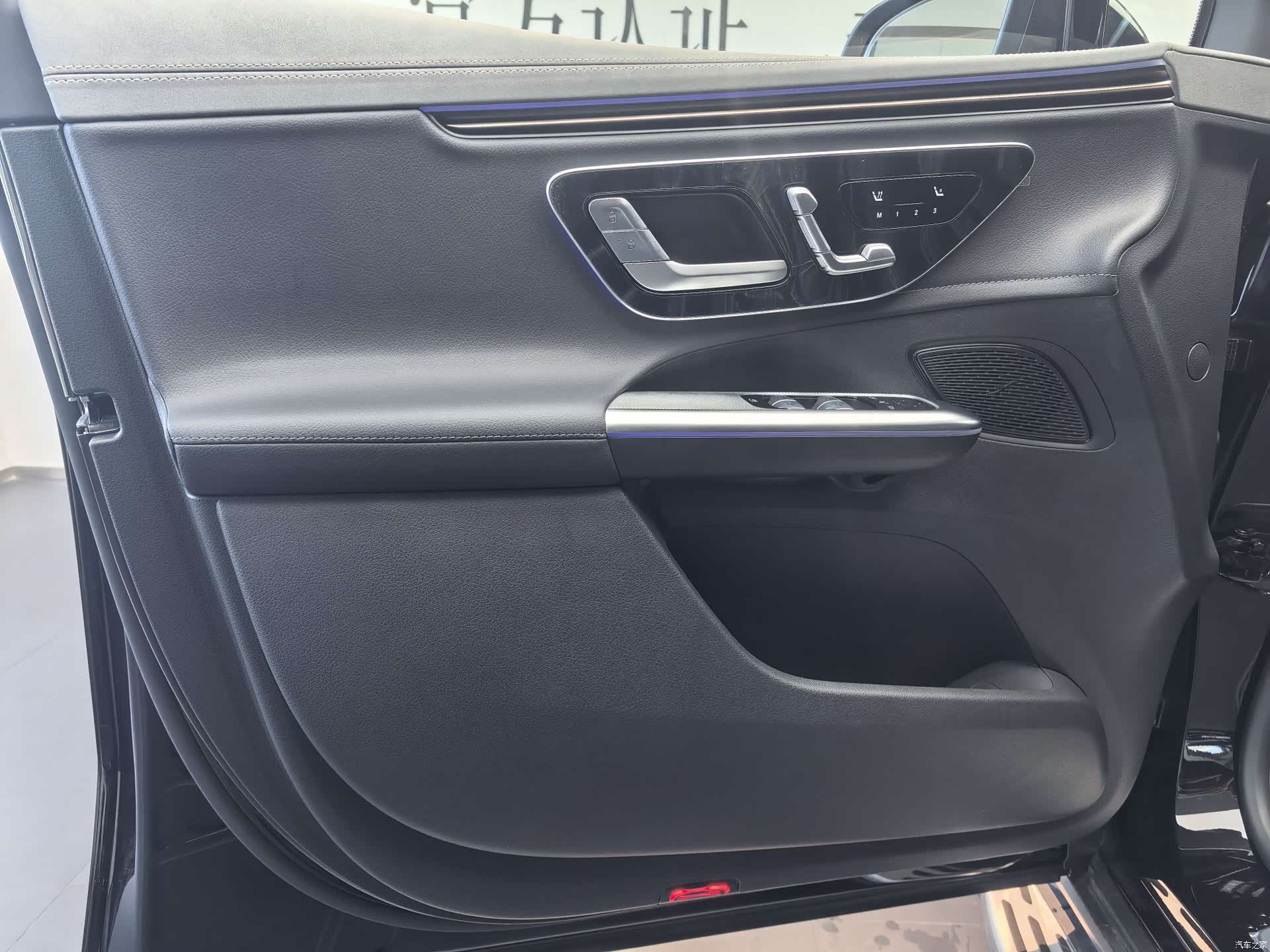 Mercedes-Benz EQE, 2025 6