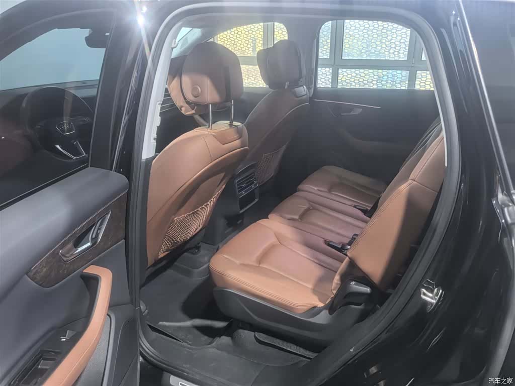 Audi Q7, 2023 8