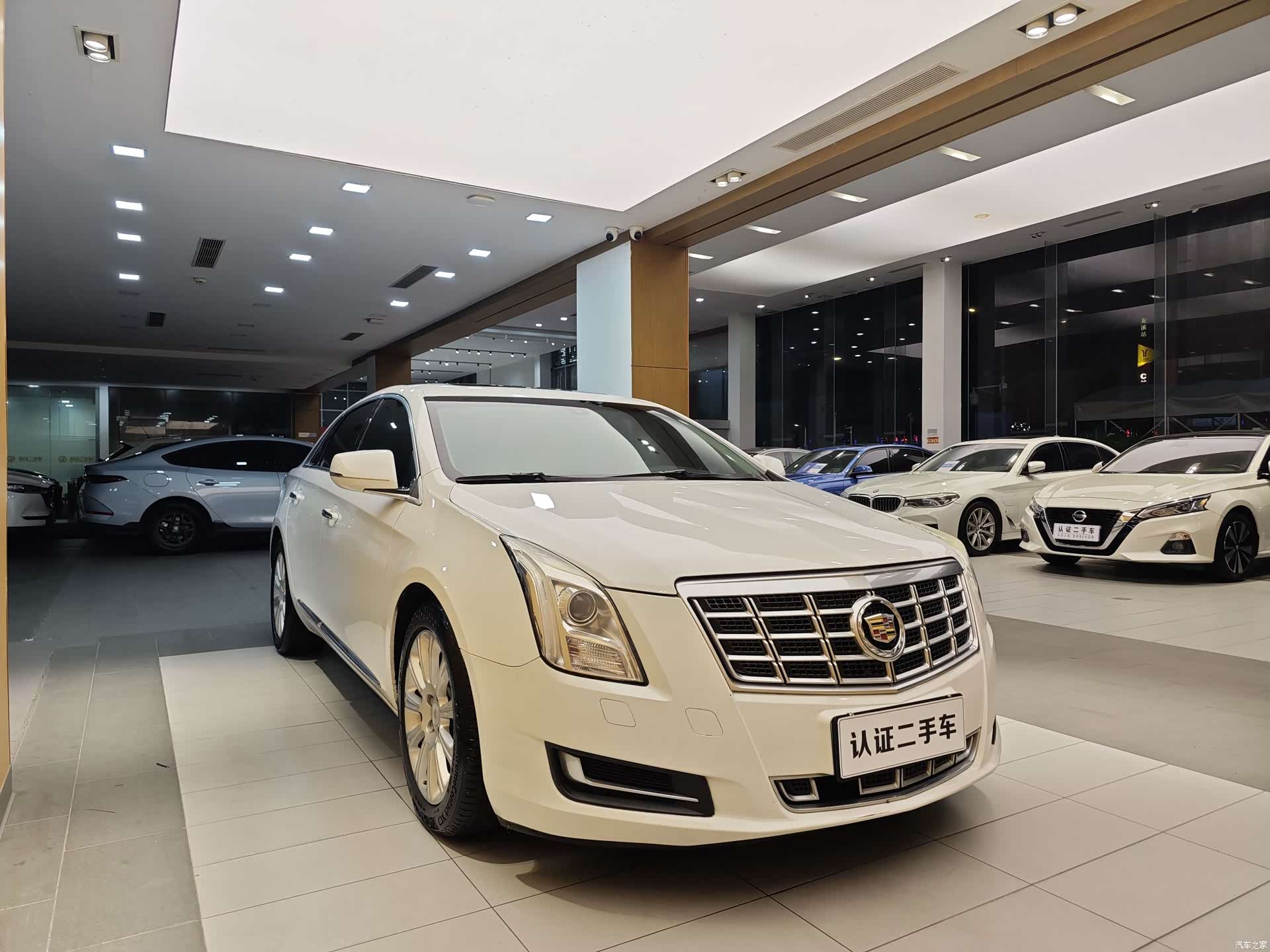 Cadillac XTS, 2015 все фото