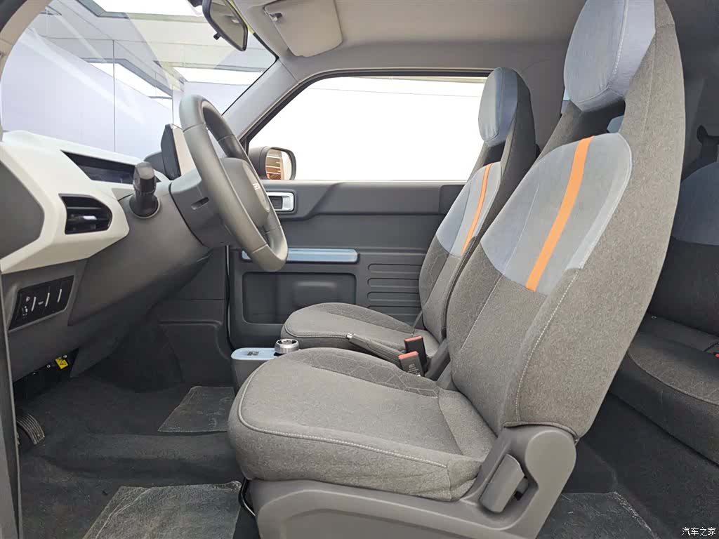 Geely Panda, 2025 7
