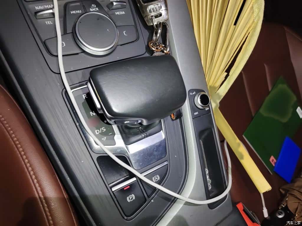 Audi A4L, 2019 7