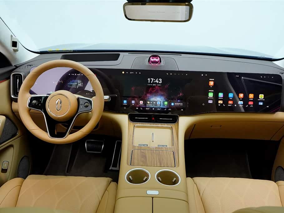 AITO Ask the world M8