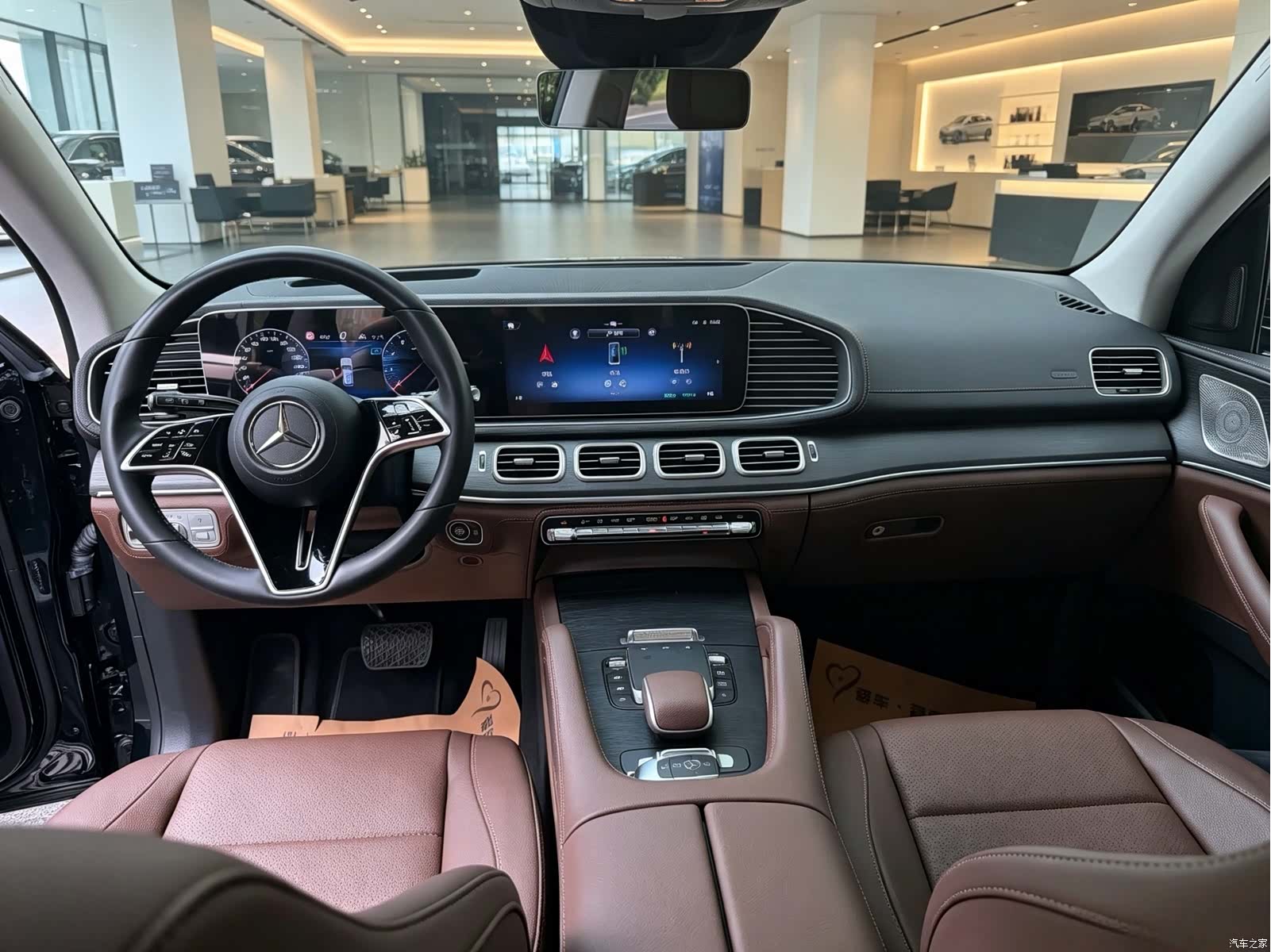 Mercedes-Benz GLE, 2023 14