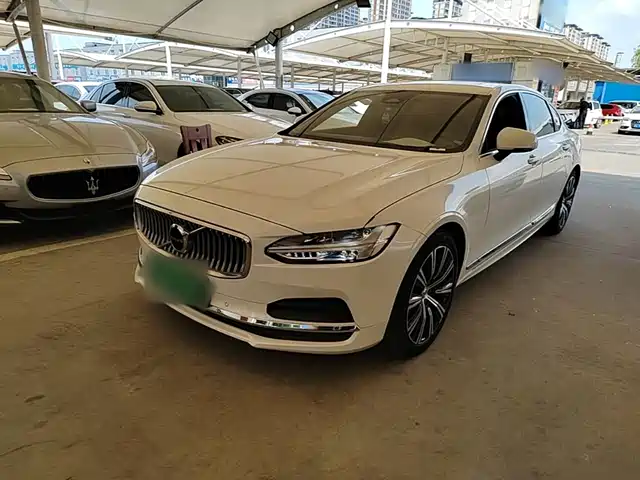Volvo S90 2022 — купить из Китая под заказ