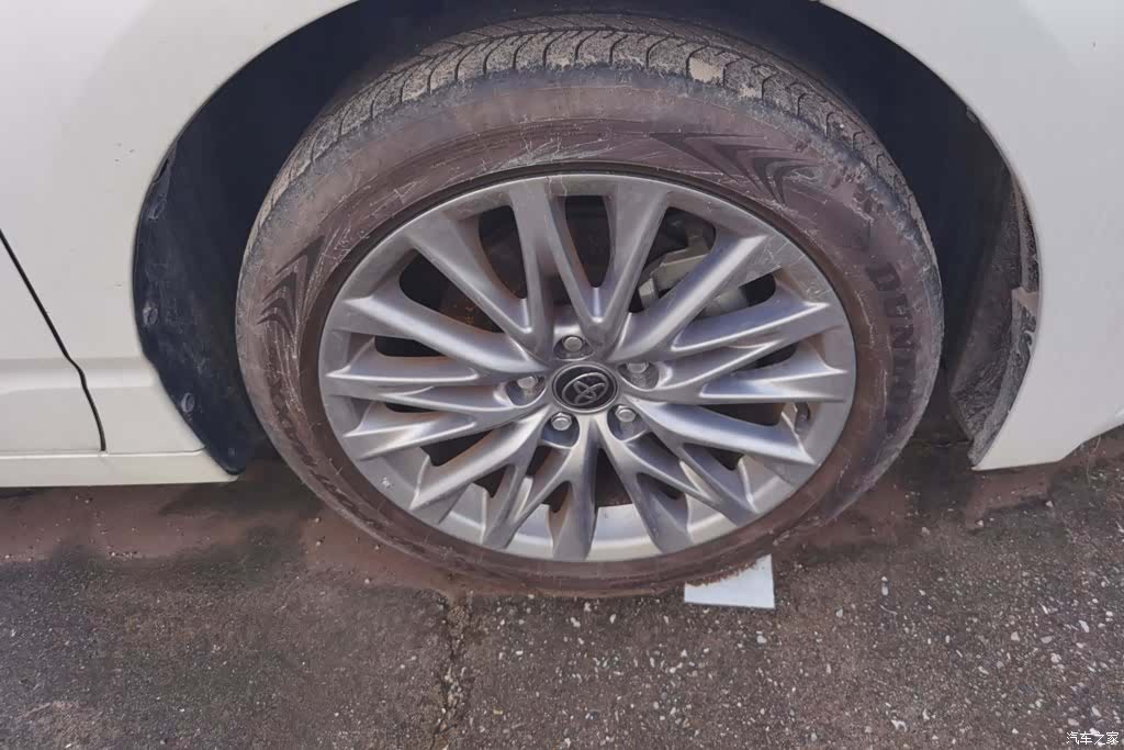 Toyota Avalon, 2025 6