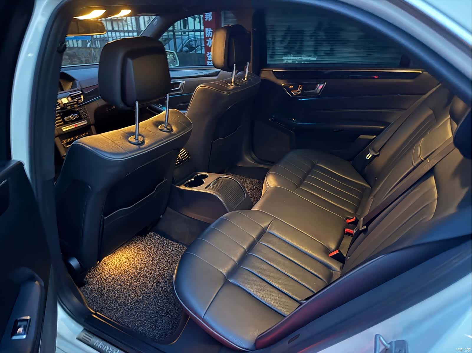 Mercedes-Benz E-Class, 2015 9