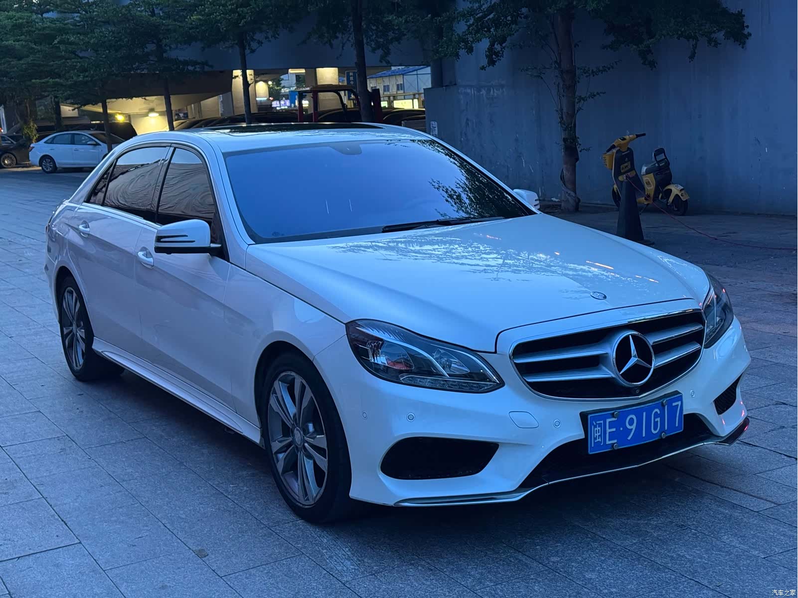 Mercedes-Benz E-Class, 2015 3