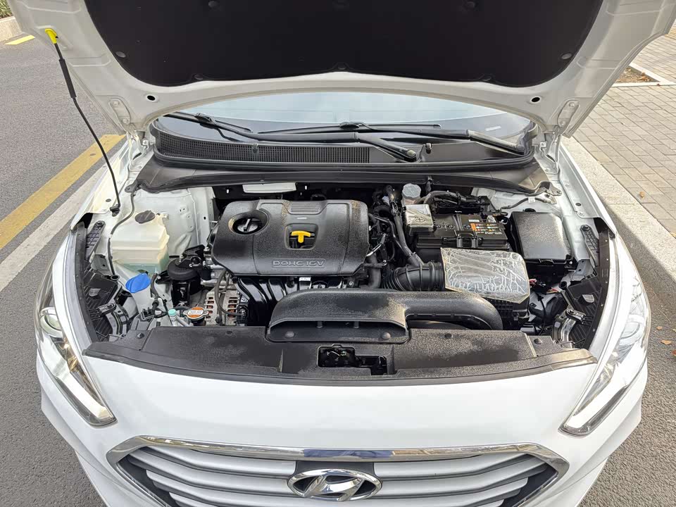 Hyundai Name picture